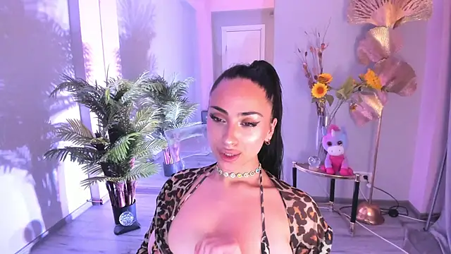 Chat +18 de Cupcake_Izzy ao vivo
