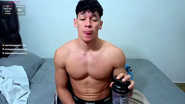 Chatroom XXX en direct de Luke_Muscle