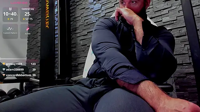 دردشة David_Big_Daddy الجنسية المباشرة
