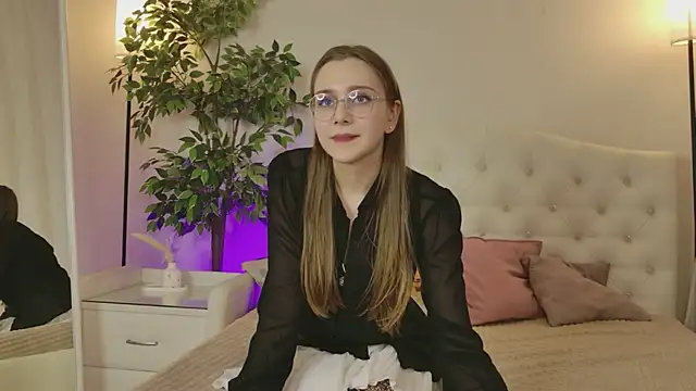 HollyWheeler's Webcam Show