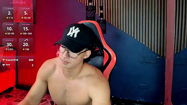 Онлайн чат XXX Axxel_Muscle