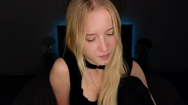 adele_armass: απευθείας συνομιλία ΧΧΧ