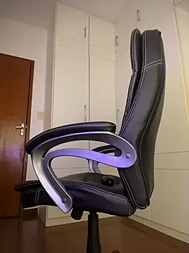 Chat +18 de amooraaamoon ao vivo
