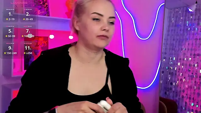 StephanieSweety Live XXX-chat