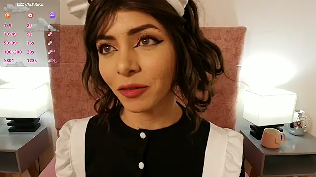Cassie_Cage Adlı Modelin Canlı XXX Sohbeti