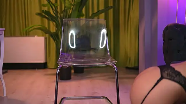 Онлайн чат XXX Ava_Solis