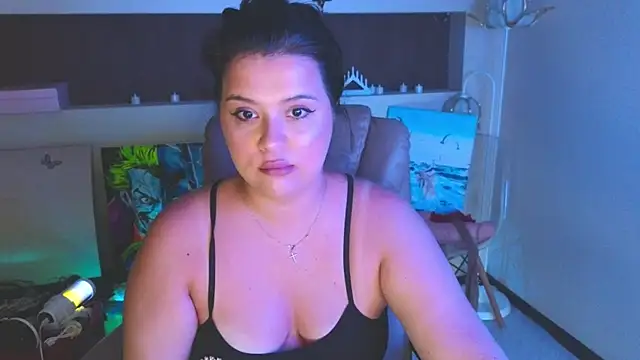 Chat XXX en directo de Malika_uAngel