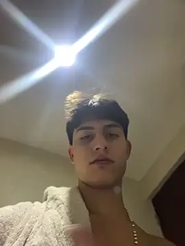 Chatroom XXX en direct de Lander_Cruz