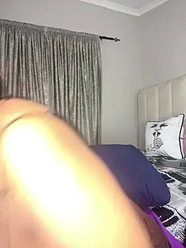Chatroom XXX en direct de Bustygoddess32