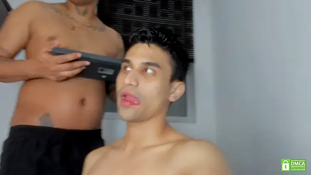Alejandro_and_Deiby Obrolan Langsung XXX