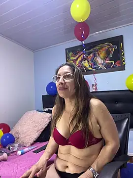 kaylaMinov_ webcam show
