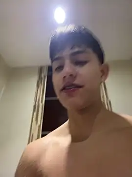 Chat +18 de Lander_Cruz ao vivo