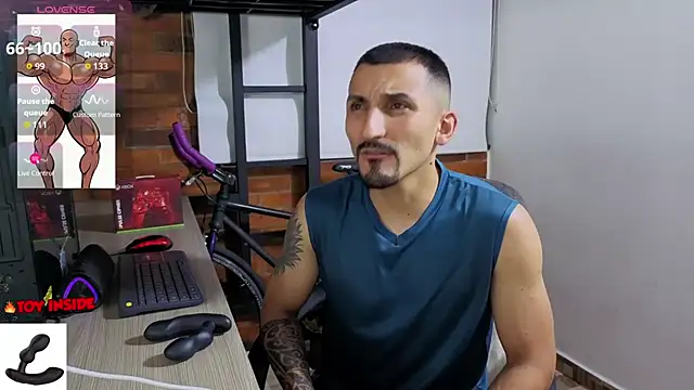 Chat XXX Live Marck_Muscle