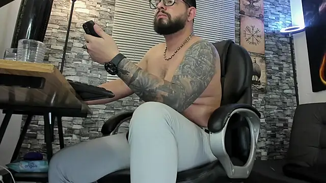 Ethan_Castellano – Live XXX-chat