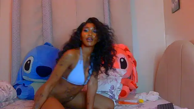 Nova_vybes Show in webcam