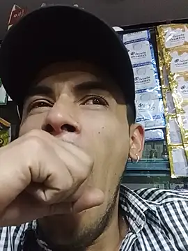 D1ogh0's Live XXX Chat