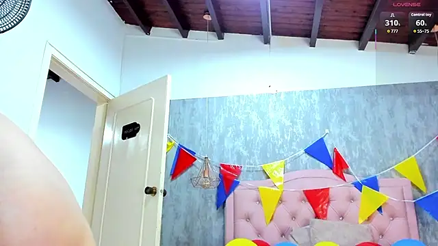 Chat XXX en directo de naomidibello