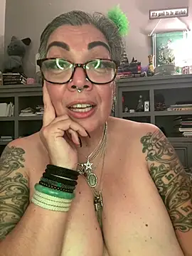 XXX chat uživo modela dieseldame1313