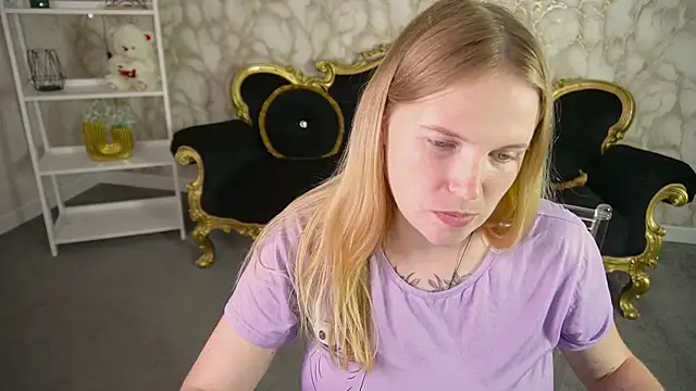 NikkyReyyy: απευθείας συνομιλία ΧΧΧ