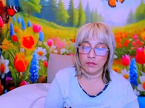 indianroxy Chat XXX live