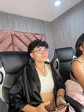 XXX chat uživo modela ian_mathias_