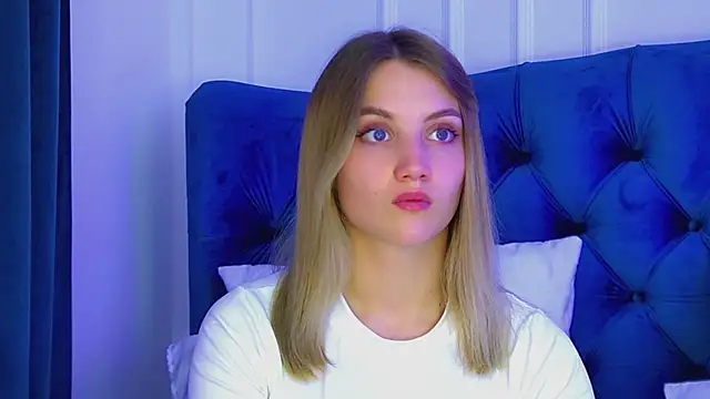 StacyEvances' Live XXX Chat