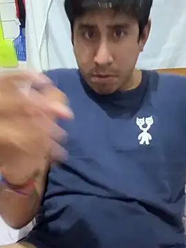 Živý XXX chat Adanxho