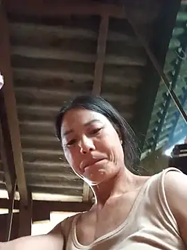 Lily-ly's Live XXX Chat