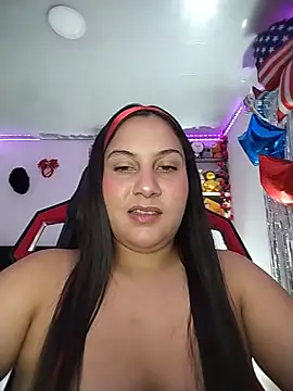 esmeralda_jadees' Live XXX Chat