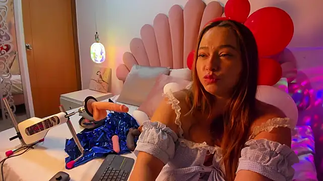 SabrinaVantress 即時 XXX 聊天