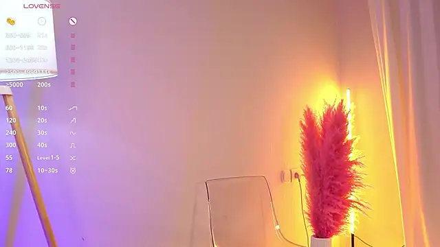 ChiaraLuna 即時 XXX 聊天