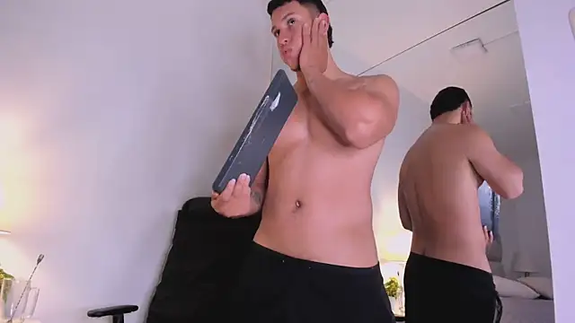 Chat XXX en directo de Chriss_Diamond