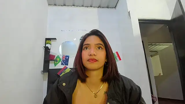 sapphire_brown20 লাইভ XXX চ্যাট