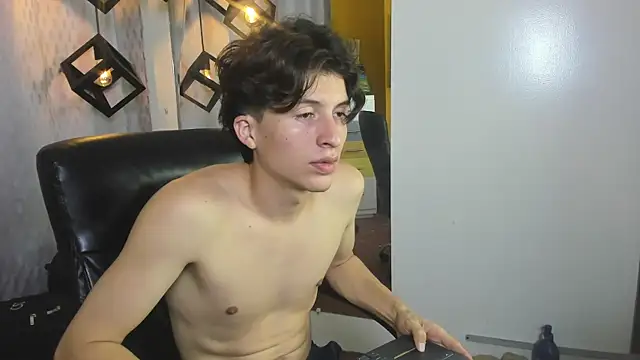 Chat XXX Live Marcoviolet
