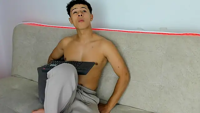 _Alex_Colton 라이브 XXX 채팅