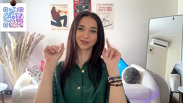 LinaMour Chat XXX live