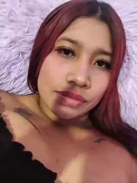 دردشة Cherry_Charlottee الجنسية المباشرة