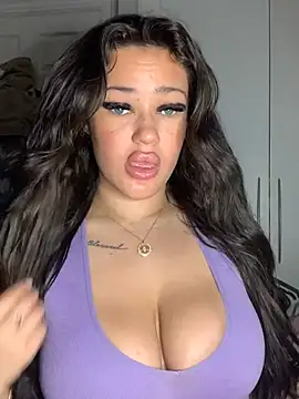 צ'אט XXX בשידור חי של ChloeChannelUkx