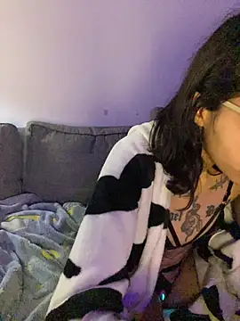 Poison_Ivy_29's Live XXX Chat