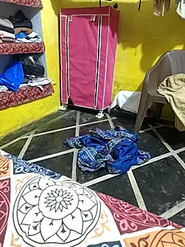 Chat +18 de Priyasexcpl ao vivo