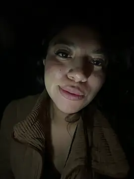 CocoaGigiMuse's Live XXX Chat