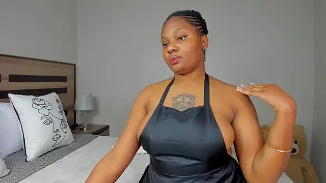 Renee-18's Live XXX Chat