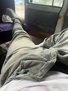 Lust_guy27 在線直播表演