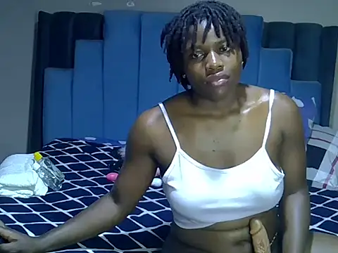 melanin_moon Adlı Modelin Canlı XXX Sohbeti
