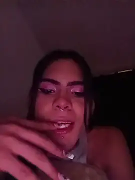 צ'אט XXX בשידור חי של lilithnyx333