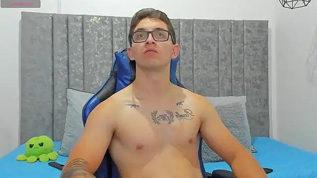 Calvin_Hunter 라이브 XXX 채팅