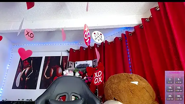 Niky_777 即時 XXX 聊天