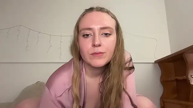 Pattyworld69 élő XXX-chatje