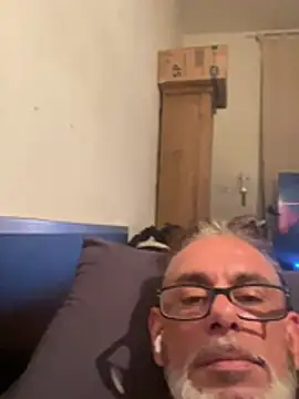 Živý XXX chat crisfootlicker