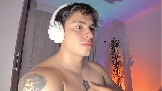 Chat +18 de Giordano_Russo ao vivo